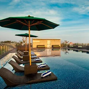 4* Hotel Grand Sovereign Kuta Bali