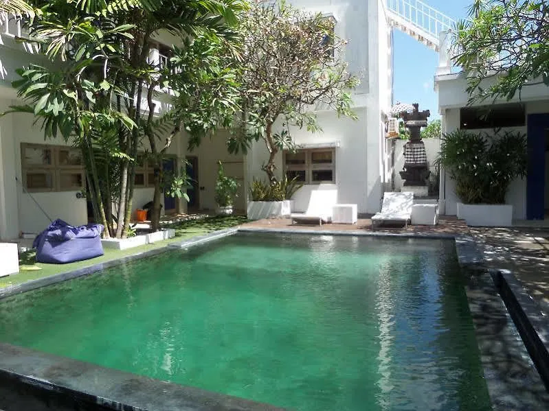 The Island Bali Vandrarhem Seminyak